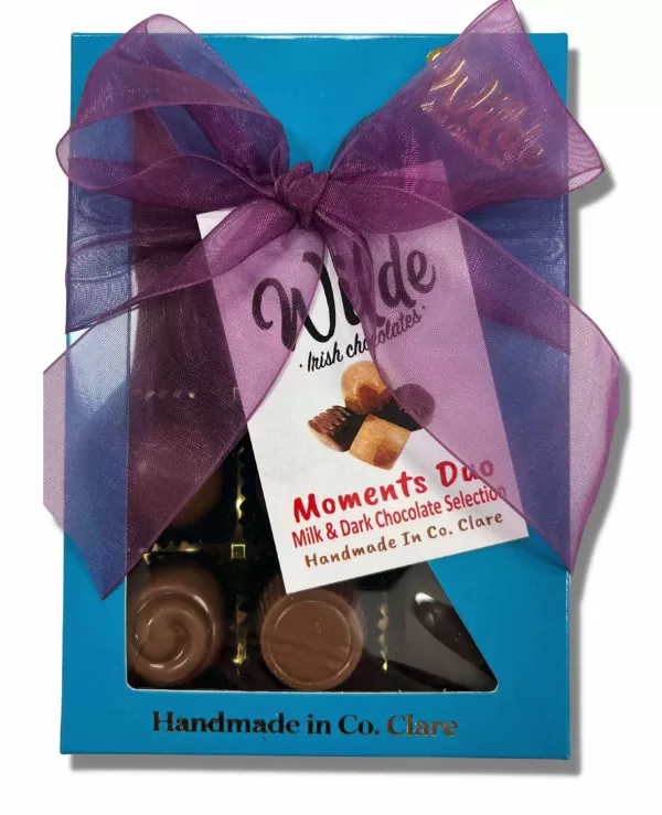 'Moments Duo' milk and dark chocolate selection.