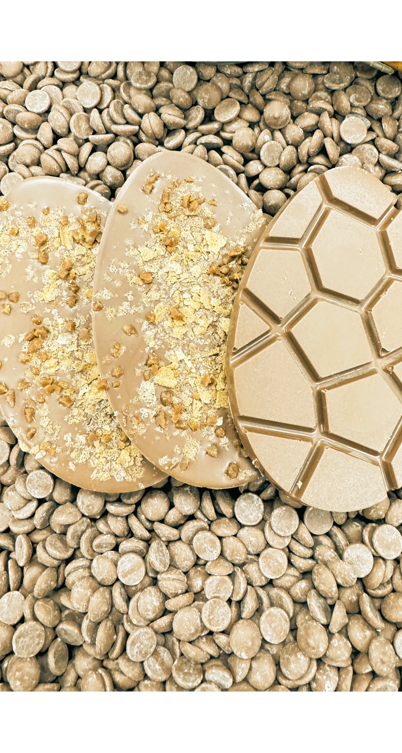 Milk Chocolate Easter Egg Salted Caramel Crunch Flat - Image 4