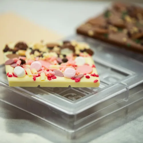 Customising YOur Own Wilde chocolate bar at the chocolate factory